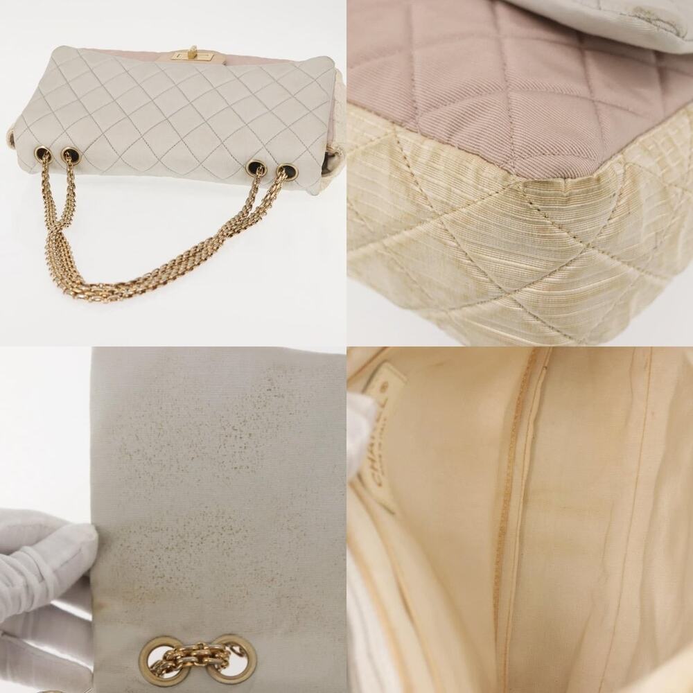 Chanel Matelasse Chain Flap Shoulder Bag - Picture 4 of 8